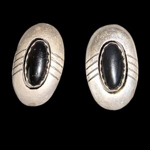 Vintage Signed Native American Black Onyx & Sterling Silver Clip-on Earrings
